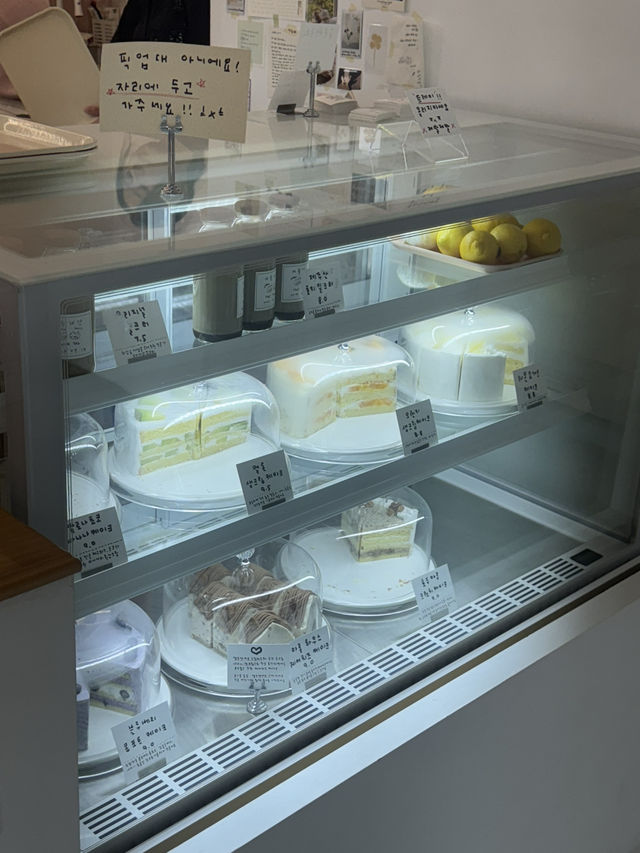 韓国/ソウル【サダン】Summer Stair Cake shop