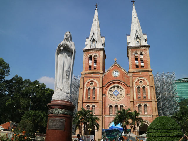 🇻🇳 探索胡志明市的經典心臟地帶 ✨