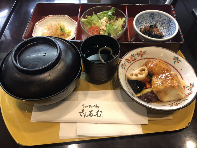 소고백화점 푸드코트 속 숨은 맛집, 산루무(SUNROOM) 🌿
