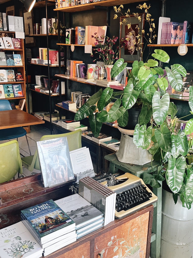 A book with no name Cafe ย่านศรีย่าน