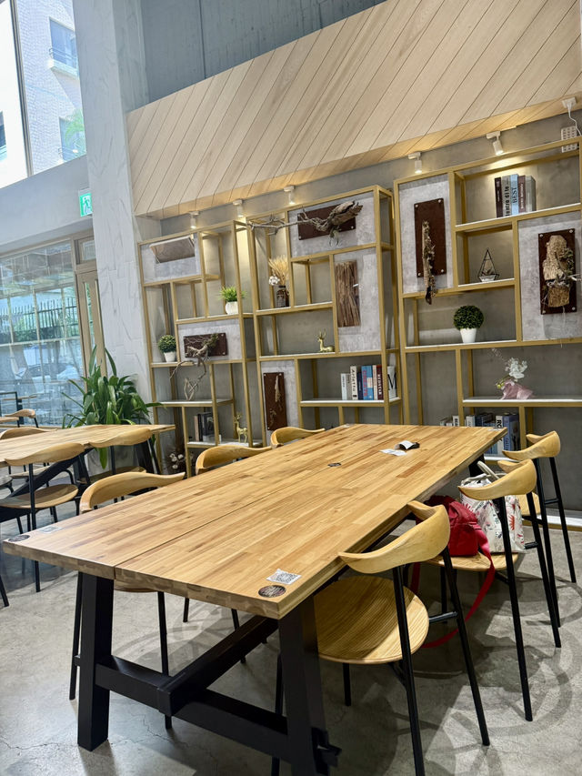 高雄美術館（咖啡覺醒）咖啡廳是最愛的早餐店