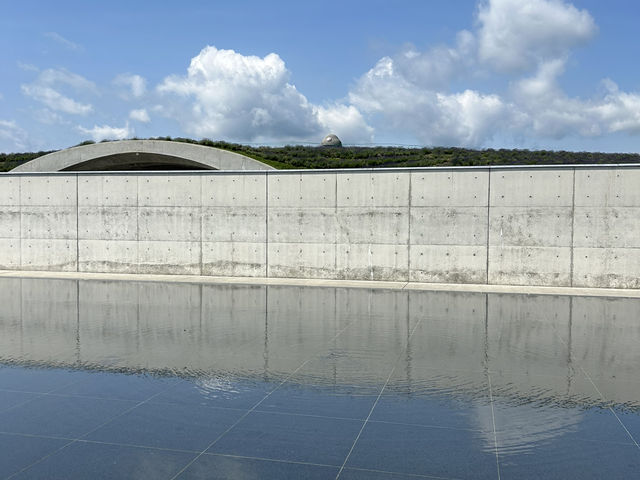 北海道　真駒内滝野霊園のシンボル　頭大仏