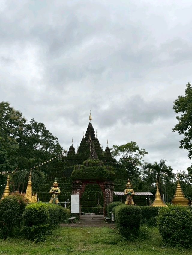 วัดถ้ำปลาจังหวัดเชียงราย