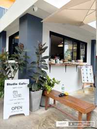 STUDIO COFFEE (coffee and film camera) แปดริ้ว