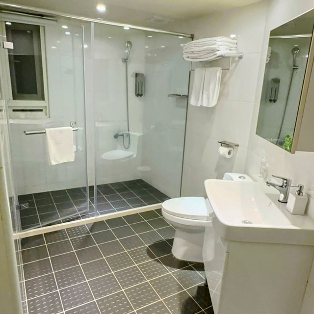 CP Value Stay in Taichung: Clean, Cozy & Steps from Fengjia Night Market!