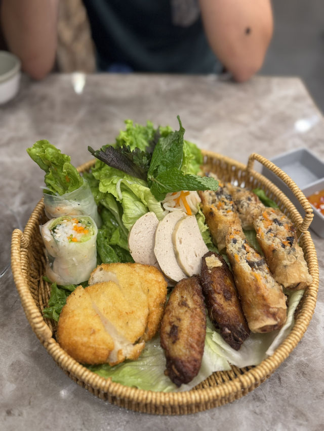 荃灣廣場越南菜@ Ha Noi 越南菜 