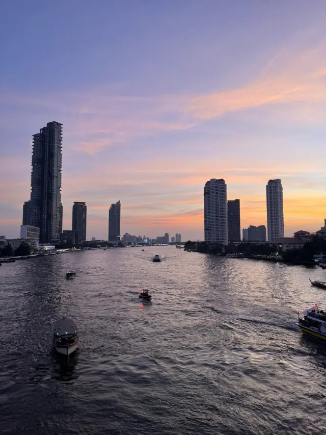 一天遊：拍照 + 散步。