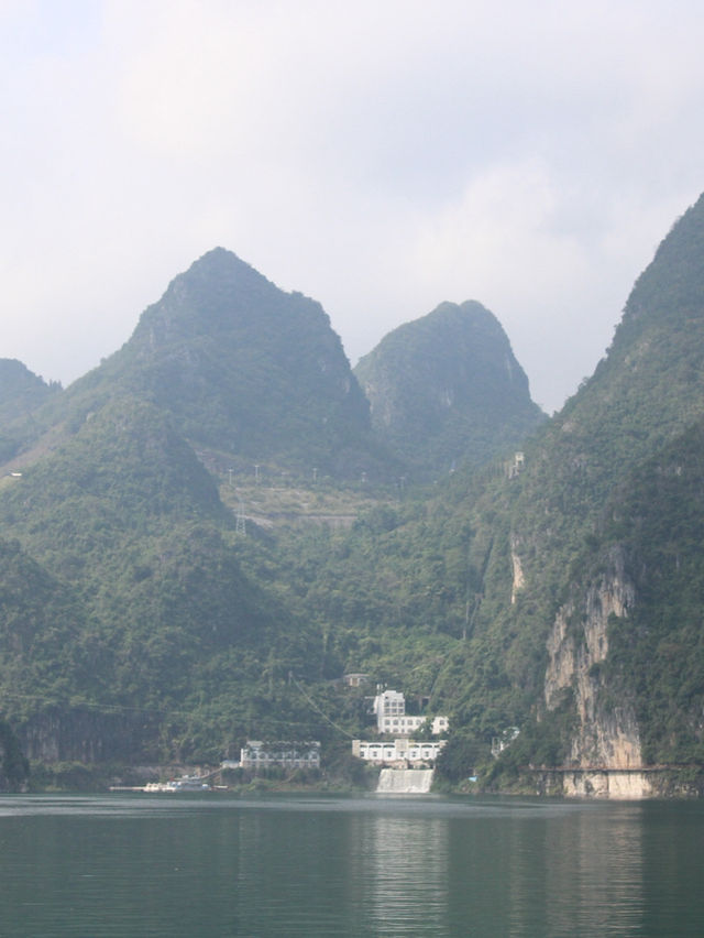 Green Fields, Sea of Clouds, and Social Rituals: A Members-Only Utopia on the Keelung Hills Green Fields, Sea of Clouds, and Social Rituals: A Members-Only Utopia on the Keelung Hills