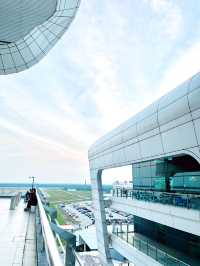 KLIA2: Modern Travel Hub with Style, Speed & Shopping Delights