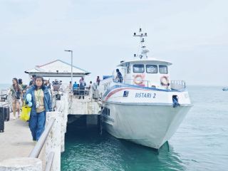 ✨"Let the waves heal you and give your heart to the blue vacation time"