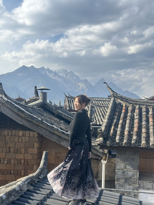 🇨🇳Rooftop Daydreams under Jade Dragon Snow Mountain 🇨🇳Rooftop Daydreams under Jade Dragon Snow Mountain
