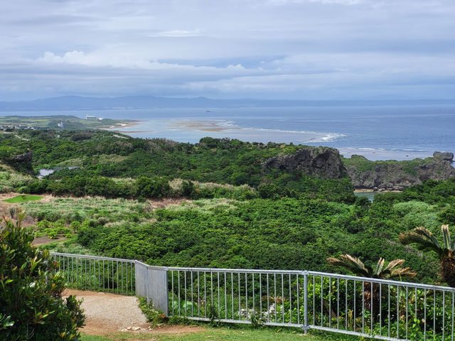 徜徉海景環繞的沖繩『Kafu Banta（果報バンタ』
