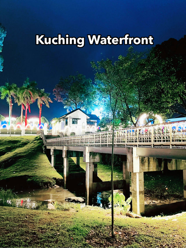 Kuching Waterfront & Darul Hana Bridge: The Perfect Insta-Worthy Spot