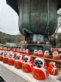 Daruma dreams and temple serenity at Katsuo-ji. 🎐🙏