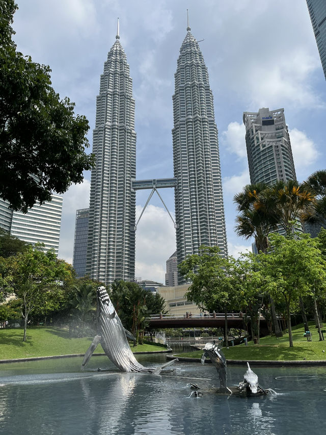 📍 Petronas Twin Towers + KLCC Park ✨