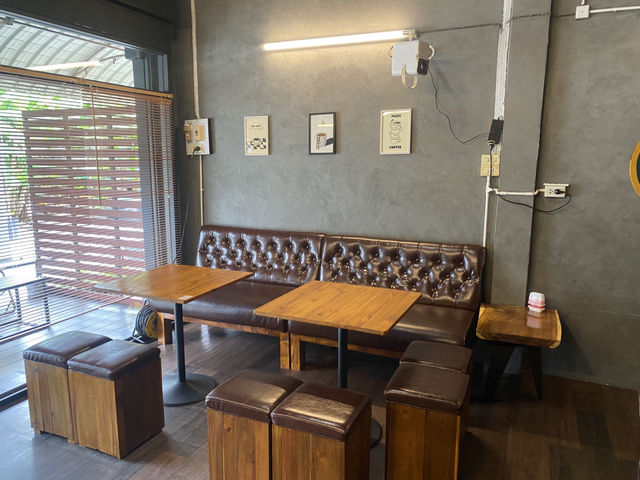 Aleaf cafe สายบุรี