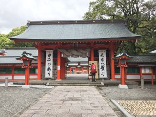 [Wakayama, Kumano Hayatama Taisha Shrine⛩️] The shining vermilion shrine on the banks of the Kumano River, the "place of origin" of the gods