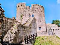 Solo Serenity & Stone: My Day at Caldicot Castle & Country Park