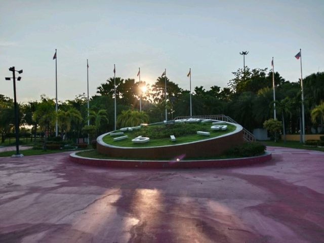 สวนสาธารณะหนองประจักษ์ศิลปาคม จังหวัดอุดรธานี