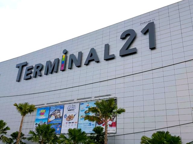 “พัทยา เที่ยวครบในทริปเดียว ไม่ต้องง้อวันหยุดยาว" “พัทยา เที่ยวครบในทริปเดียว ไม่ต้องง้อวันหยุดยาว"