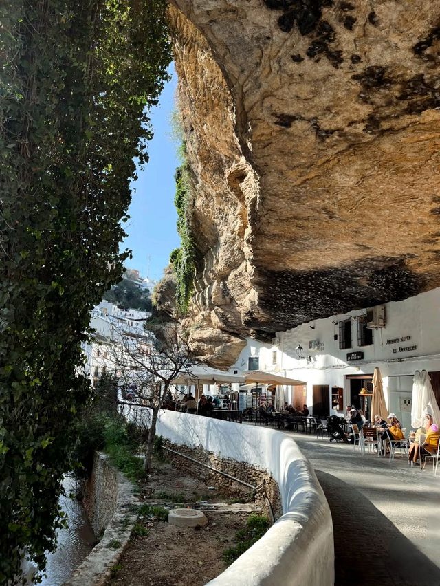 西班牙🇪🇸 ‖ Setenil-建在懸崖內的小鎮