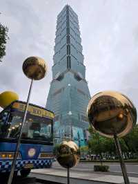 Golden Hour Stroll at Taipei 101: Sunset Vibes & Insta-Worthy Moments 🌇✨