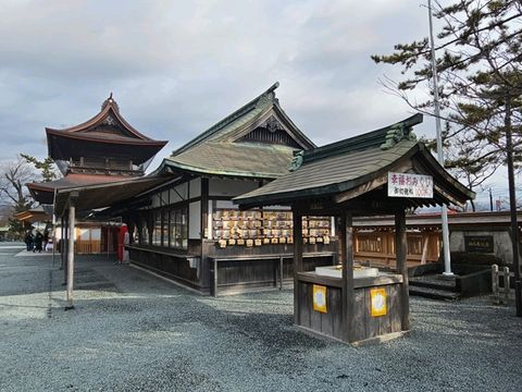 《宮地阿蘇神社|祈願之石與祈福之樹,把心願交給時間》🌲✨ 《宮地阿蘇神社|祈願之石與祈福之樹,把心願交給時間》🌲✨