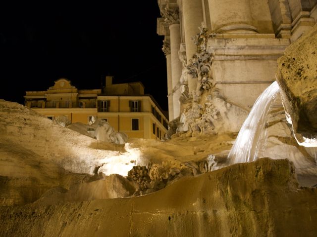 The beautiful Trevi Fountain ⛲️ 