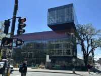 Halifax에서 가장 현대적이고 특이한 Halifax Central Library