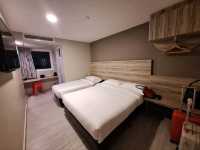 “Clean Comfort & City Access in Compact Style”