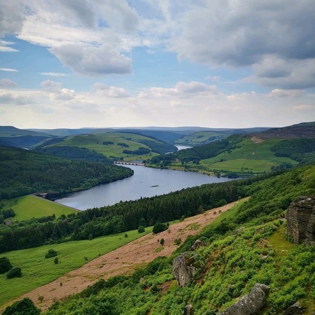 Hiking Bamford Edge from Sheffield: A Scenic Adventure in the Peak District