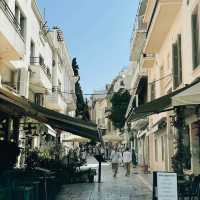 Athens on a Shoestring: Ancient Wonders & Local Streets
