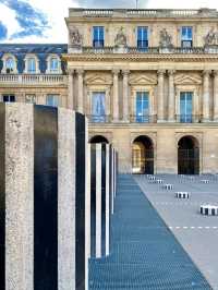 Spooky Striped Shadows: Halloween Tips & Tricks at Palais Royal, Paris 👻
