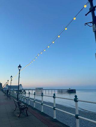 𝑪𝒂𝒓𝒅𝒊𝒇𝒇 𝑪𝒂𝒍𝒍𝒊𝒏𝒈 - 𝑾𝒉𝒆𝒓𝒆 𝑪𝒂𝒔𝒕𝒍𝒆 𝑾𝒂𝒍𝒍𝒔 𝑴𝒆𝒆𝒕 𝑪𝒐𝒂𝒔𝒕𝒂𝒍 𝑽𝒊𝒃𝒆𝒔