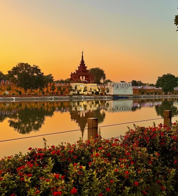 🇲🇲 Visiting Myanmar? 8 Things Every Traveler Should Know Before Coming
