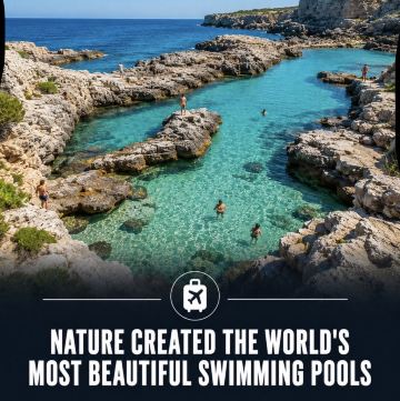 🌊✨ No chlorine. No tiles. Just nature creating its own swimming pools.