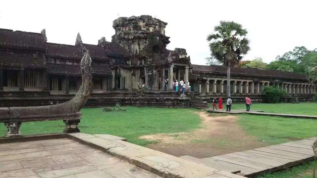 Angkor's smile 😊