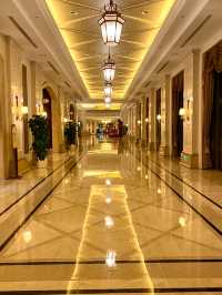 5️⃣ 🌟 Grand Serenity Retreat"! 🏨💎