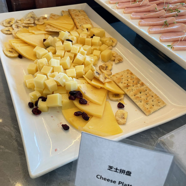 終於遇到行政酒廊有特調雞尾酒了｜上海中優城萬豪酒店