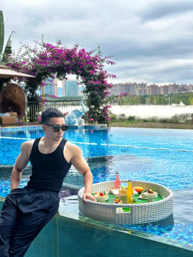 無敵絕美的江景酒店！無邊泳池太出片