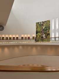A building as beautiful as the art it holds. 