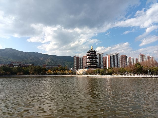 玉龍湖公園