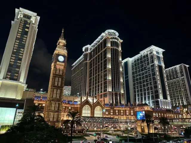 Promise me that you must stay at Wynn Palace at least once when you come to Macau