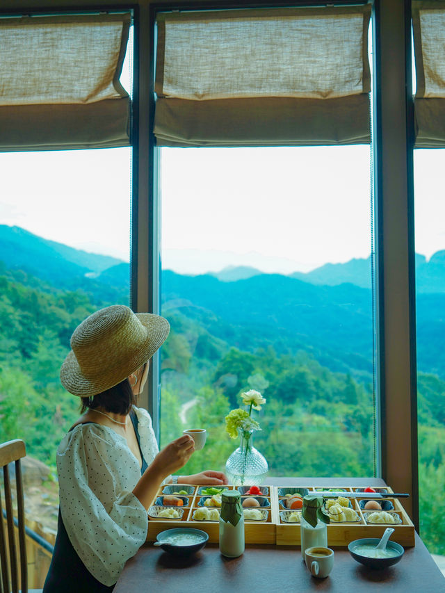 不在巴厘島在成都！青城山剛退房！下次還來…