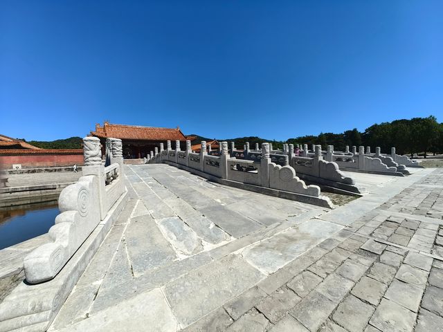 裕陵是東陵最主要的陵寢