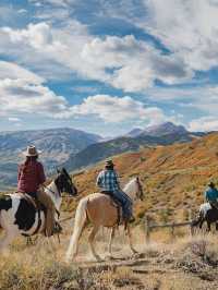 🏔️ Snowmass Sojourn: Top Hotel Picks! 🛌✨