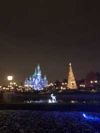 Christmas at Shanghai Disneyland 🎄