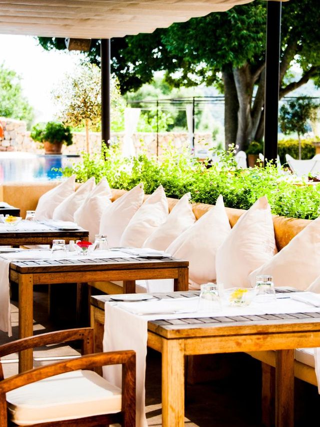 🌟 Balearic Bliss: Top Pollensa Hotel Pick 🌊🛏️