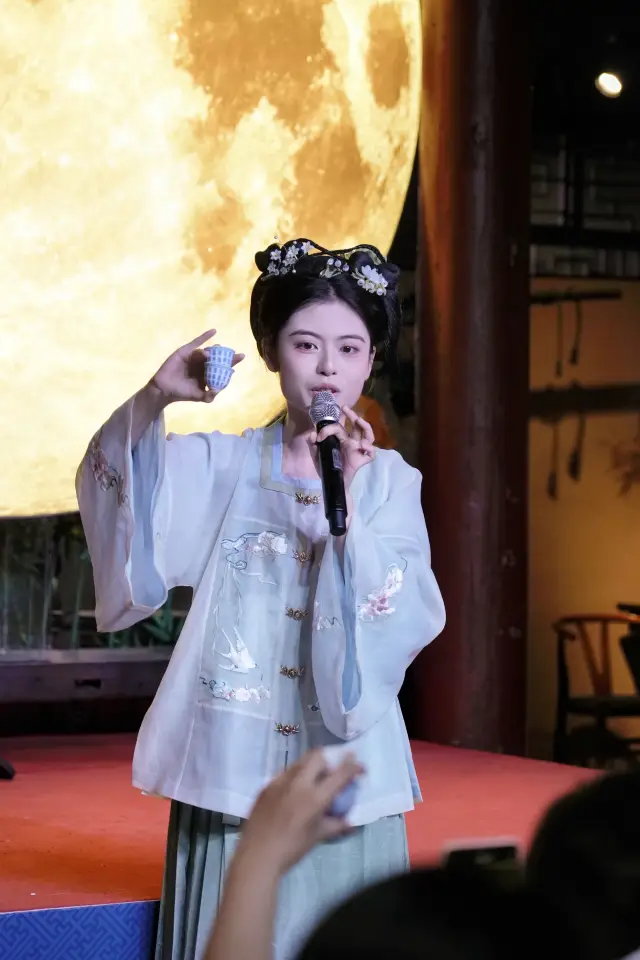 Stay in a homestay and enjoy Quanzhou's intangible cultural heritage: Nanyin and puppet shows