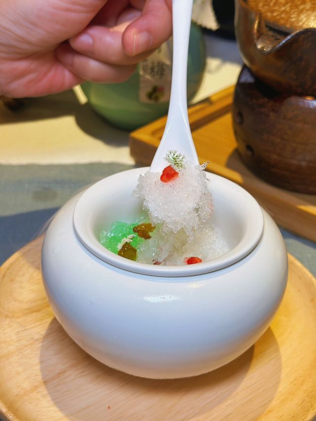 生日月，探索都市中的禪意綠洲。